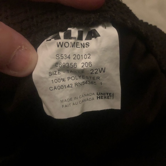 Woman’s brown Alia Women dress pants size 22w - Picture 6 of 6